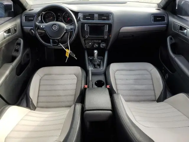 2016 VOLKSWAGEN JETTA SPORT  