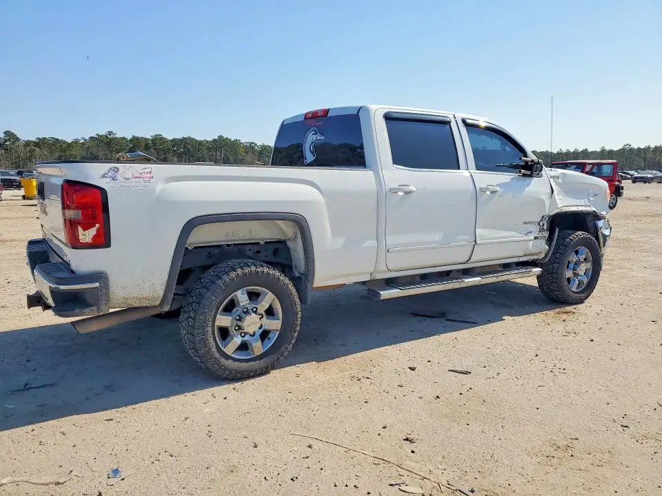 2015 GMC SIERRA K2500 SLE  