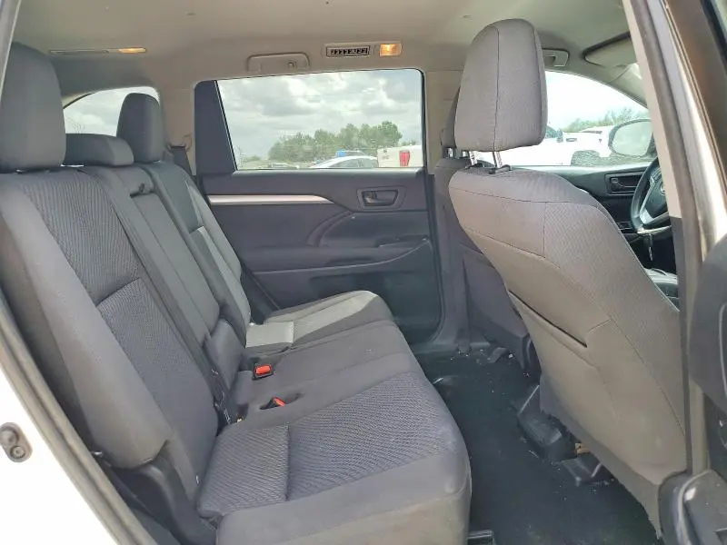 2014 TOYOTA HIGHLANDER LE  