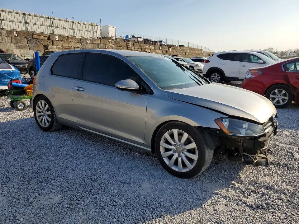 2015 VOLKSWAGEN GOLF   