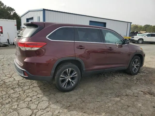 2019 TOYOTA HIGHLANDER LE  