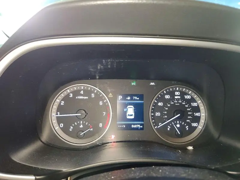 2021 HYUNDAI TUCSON SE  
