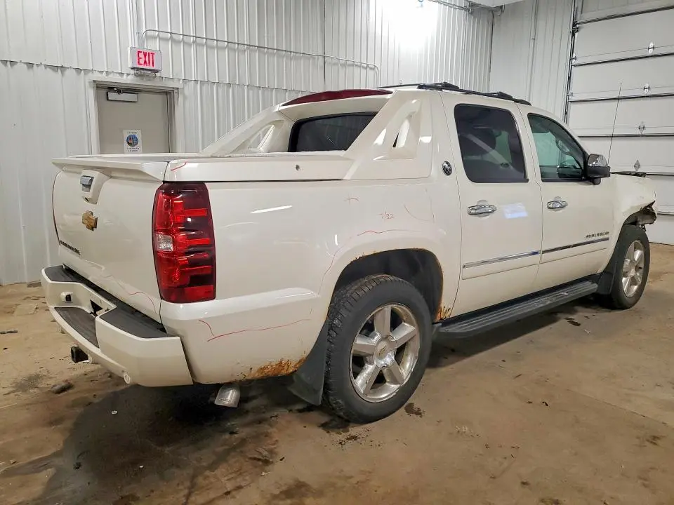 2013 CHEVROLET AVALANCHE LTZ  
