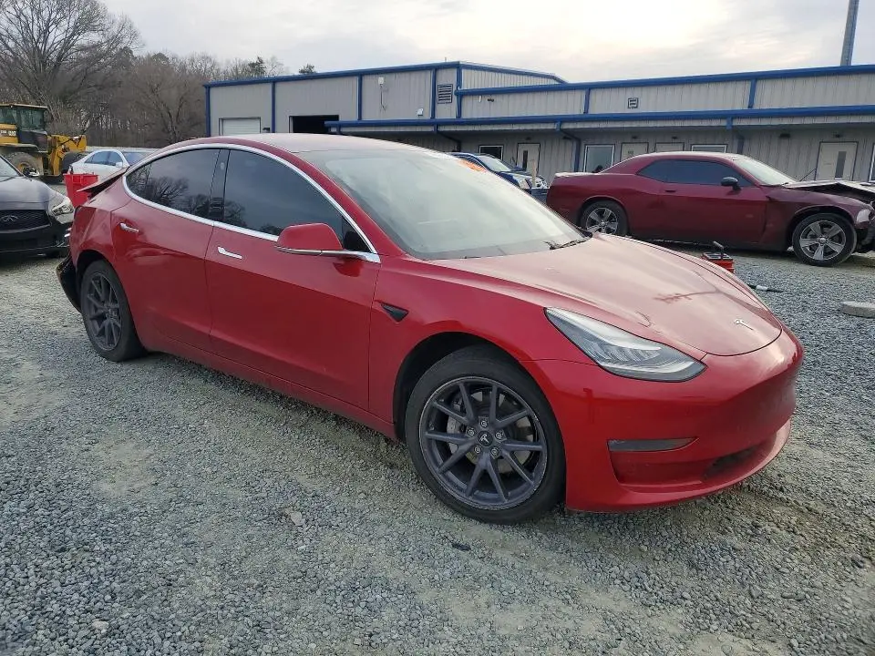 2018 TESLA MODEL 3   