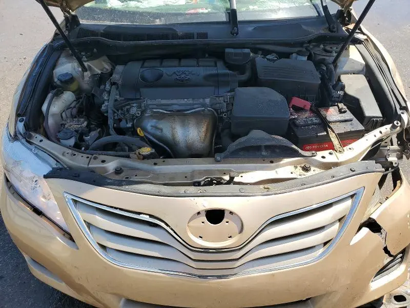 2010 TOYOTA CAMRY LE  