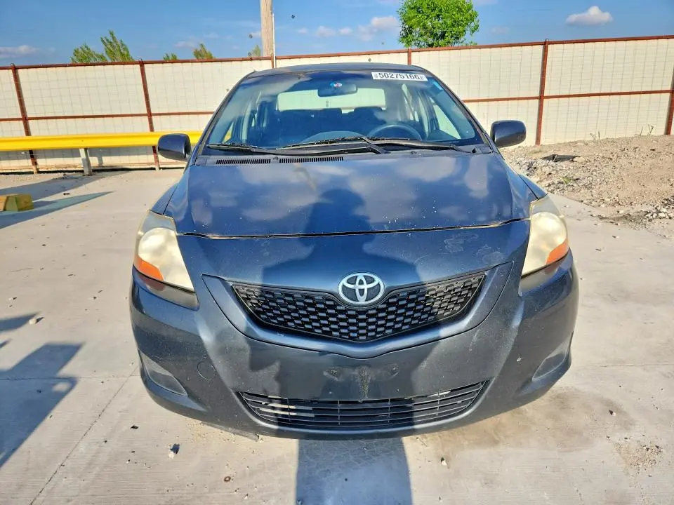 2010 TOYOTA YARIS BASE  