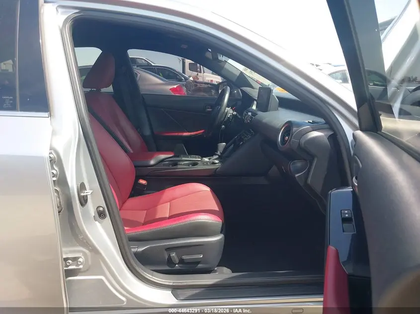 2021 LEXUS IS 300  