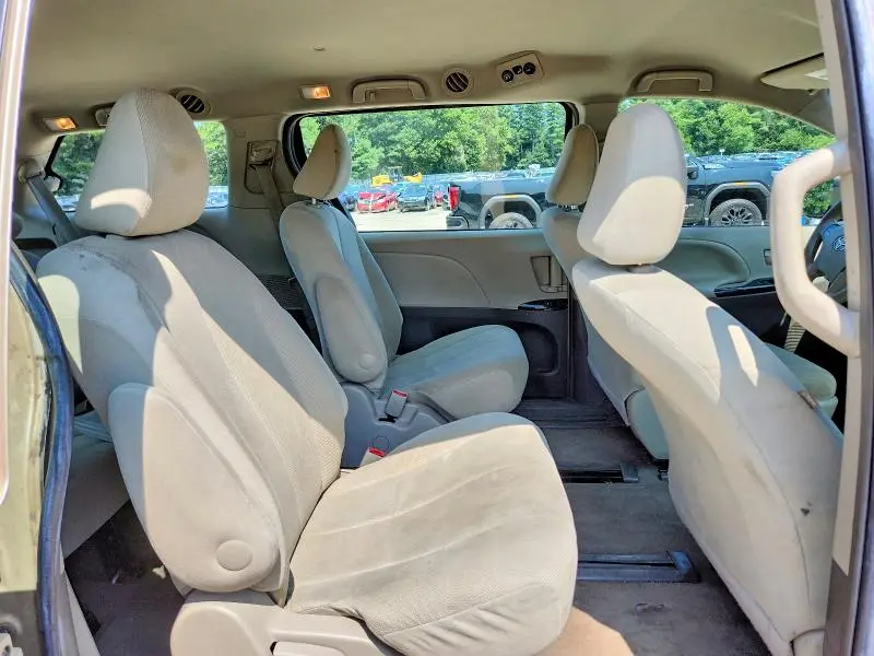 2013 TOYOTA SIENNA L 7-PASSENGER  