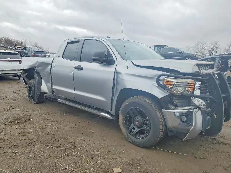 2014 TOYOTA TUNDRA SR5  