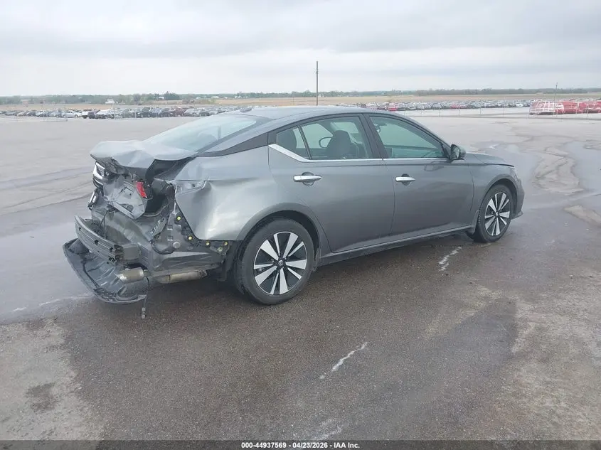 2021 NISSAN ALTIMA SV FWD