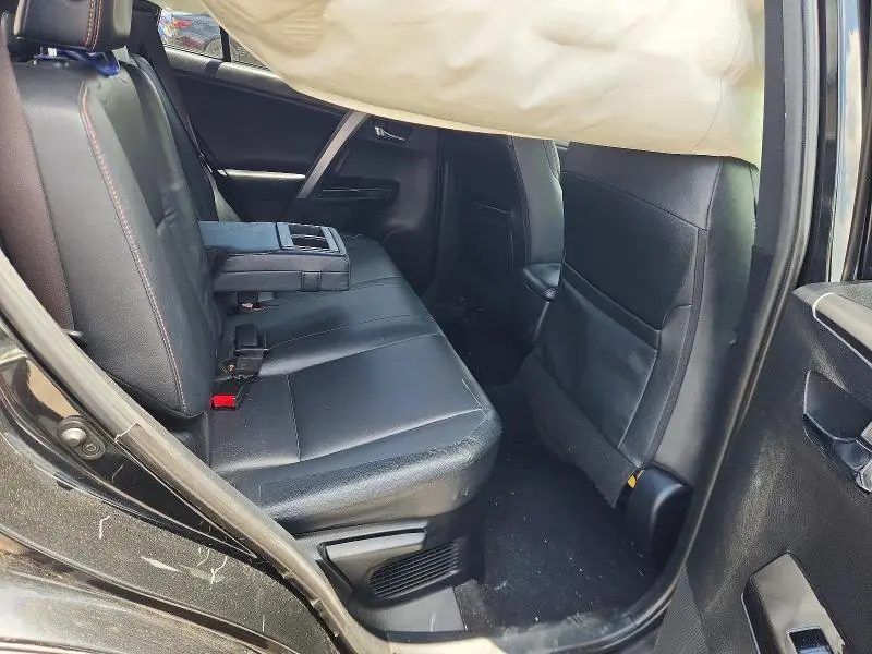 2018 TOYOTA RAV4 HV SE  