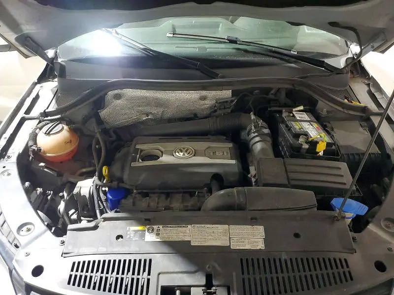 2015 VOLKSWAGEN TIGUAN S  