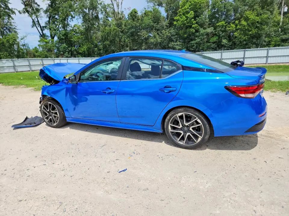 2024 NISSAN SENTRA SR  