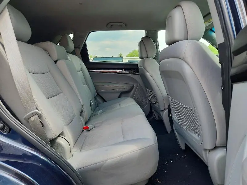 2012 KIA SORENTO LX  