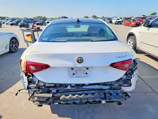 2021 ALFA ROMEO GIULIA TI  