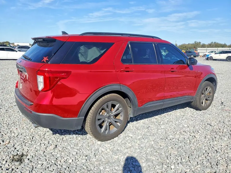 2021 FORD EXPLORER XLT  
