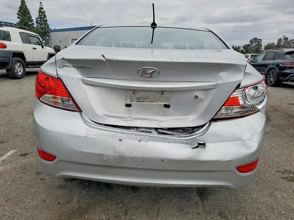 2014 HYUNDAI ACCENT GLS  