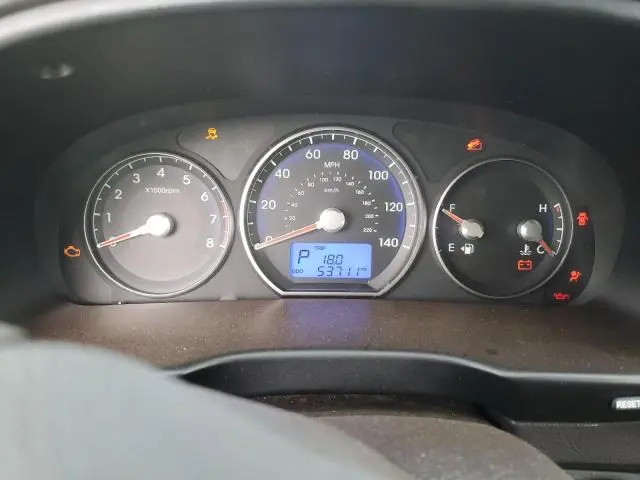 2012 HYUNDAI SANTA FE GLS  