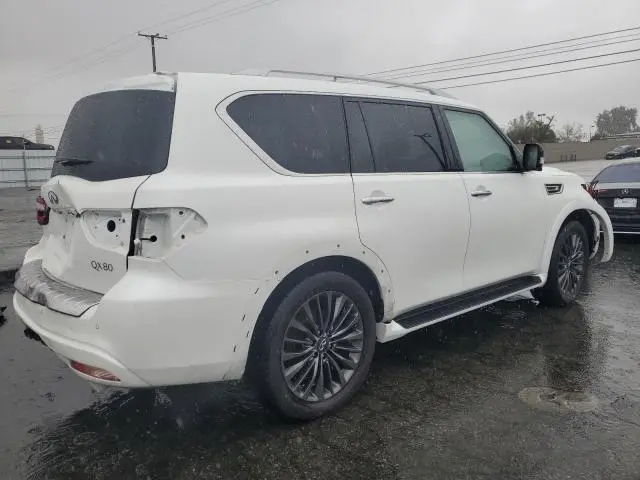 2023 INFINITI QX80 LUXE  