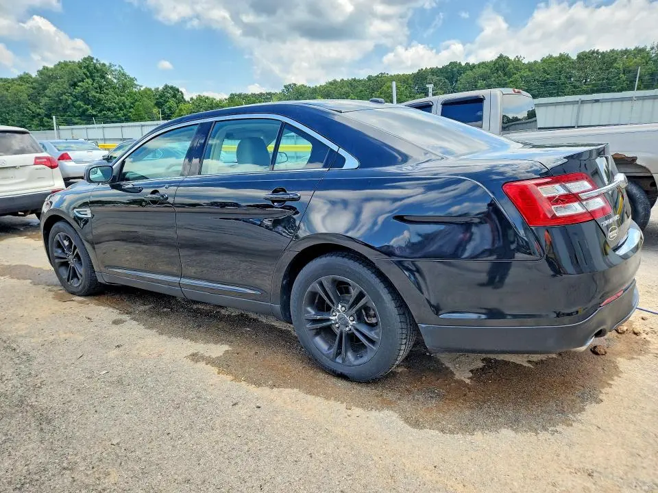 2018 FORD TAURUS SE  