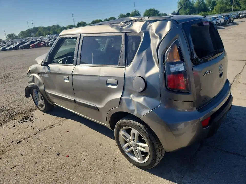 2010 KIA SOUL +  