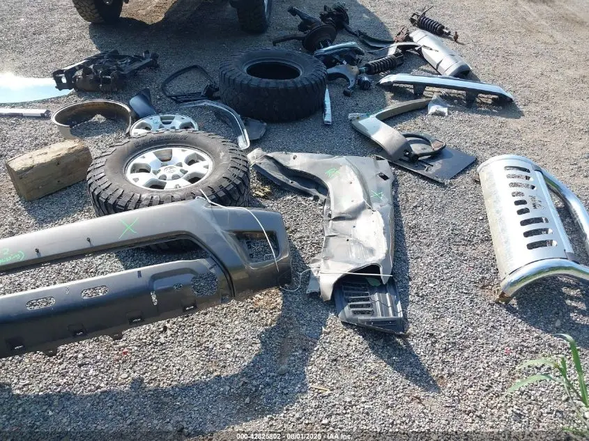 2013 TOYOTA TACOMA BASE V6
