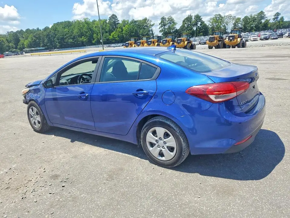 2017 KIA FORTE LX  