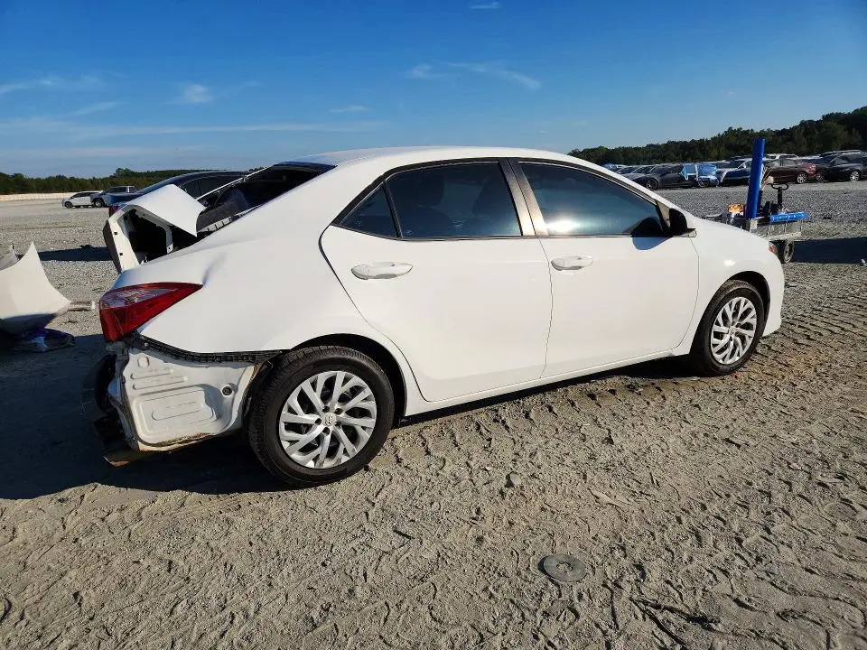 2019 TOYOTA COROLLA LE  