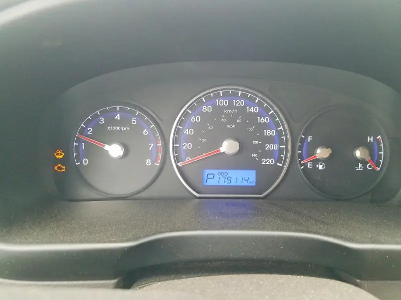 2010 HYUNDAI SANTA FE GLS  