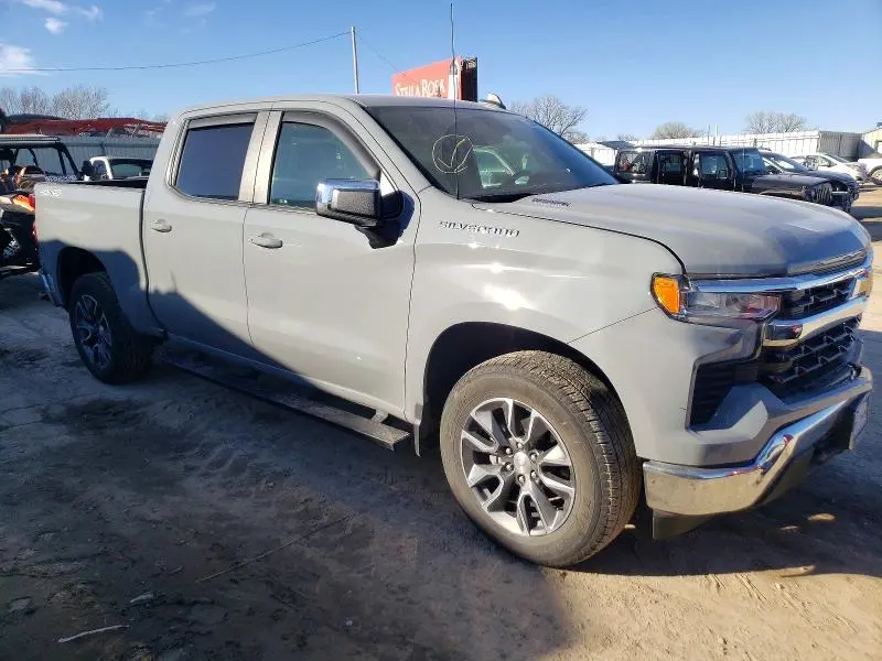 2024 CHEVROLET SILVERADO K1500 LT  