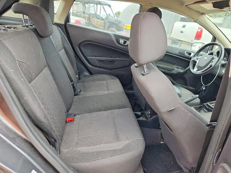 2015 FORD FIESTA SE  