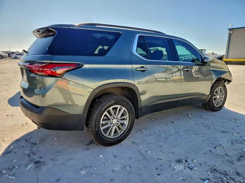 2023 CHEVROLET TRAVERSE LT  