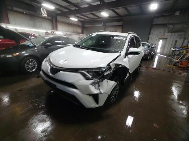 2018 TOYOTA RAV4 HV LE