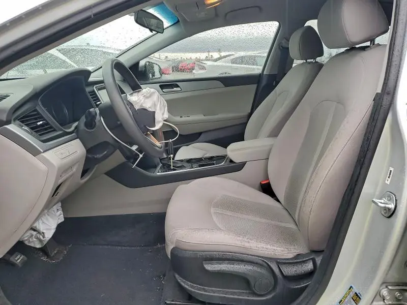 2018 HYUNDAI SONATA SE  