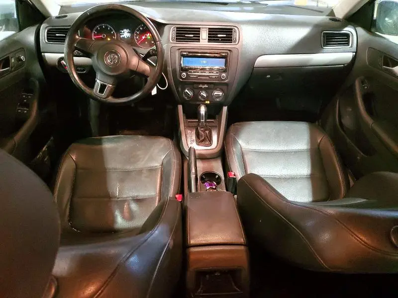 2013 VOLKSWAGEN JETTA SE  