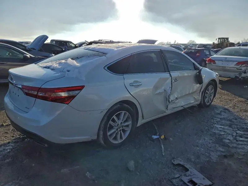 2015 TOYOTA AVALON XLE  