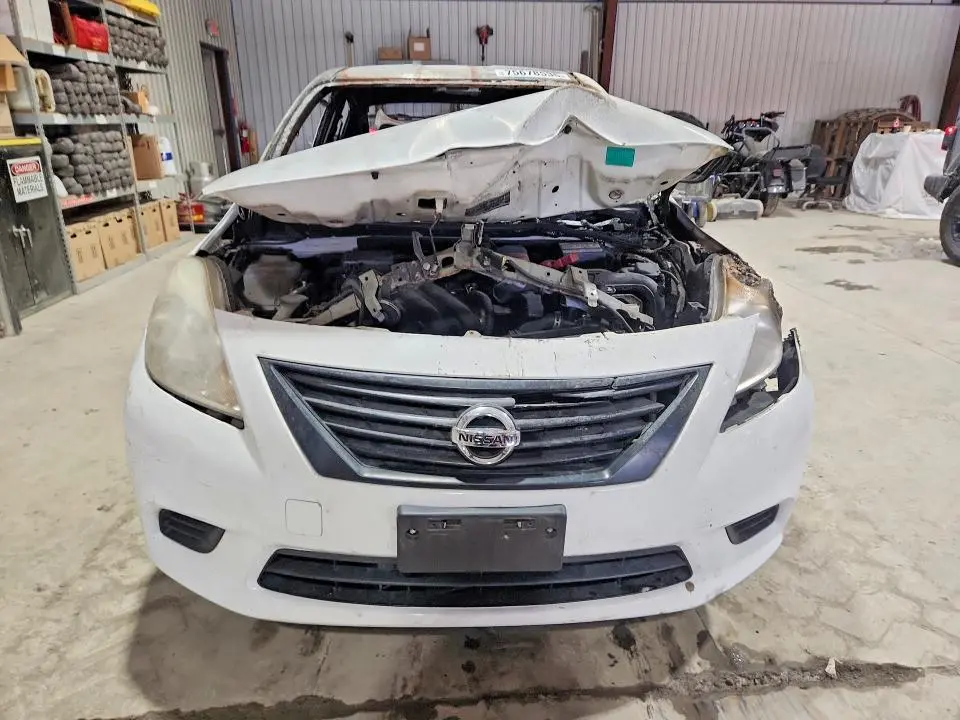 2014 NISSAN VERSA S  