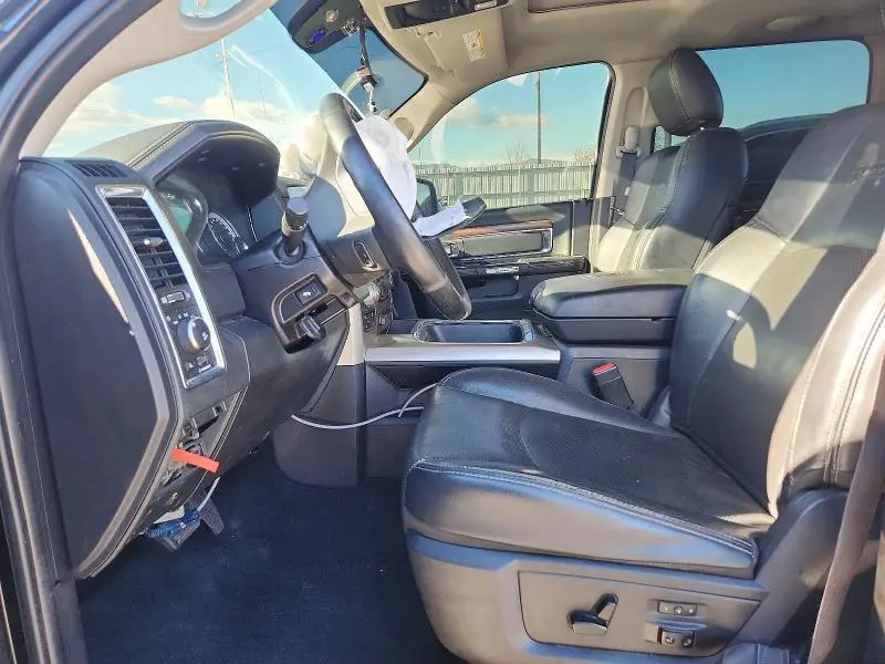 2015 RAM 1500 LARAMIE  