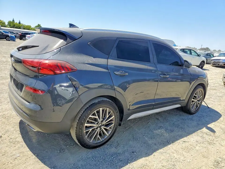 2020 HYUNDAI TUCSON SEL  