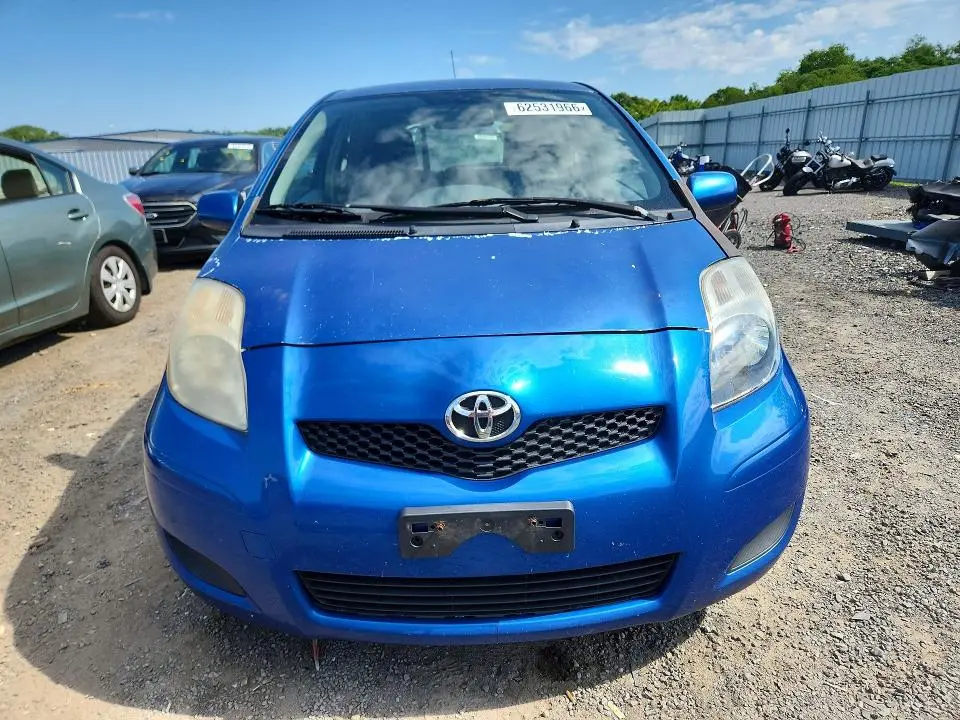2010 TOYOTA YARIS BASE  