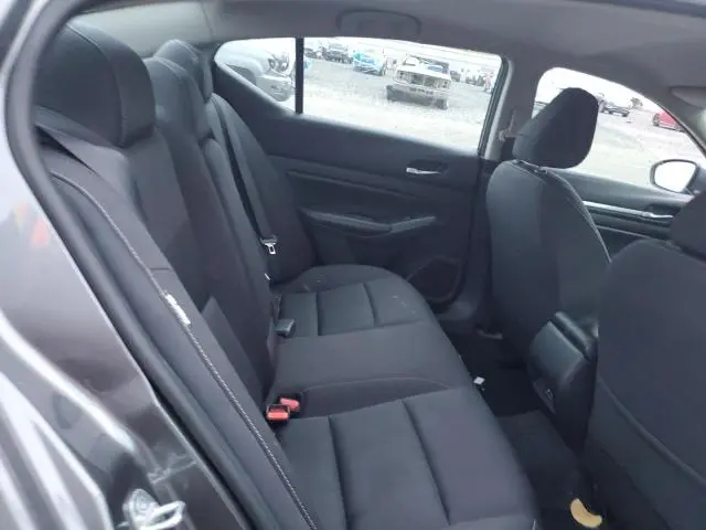 2022 NISSAN ALTIMA SV  