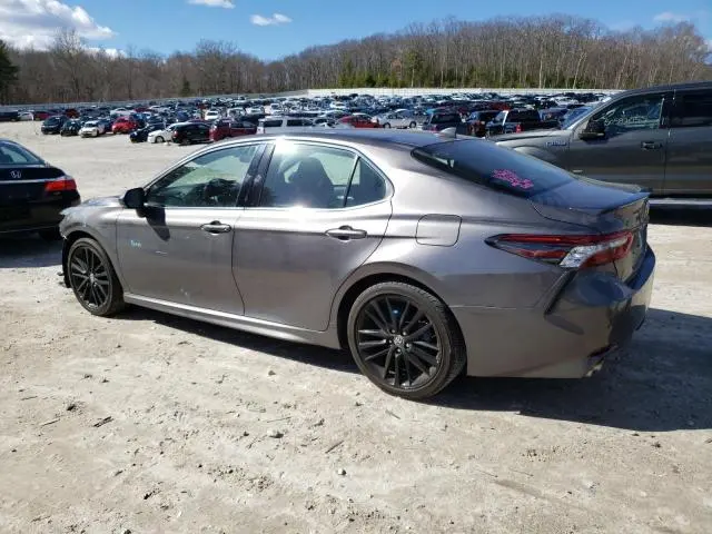 2021 TOYOTA CAMRY XSE  
