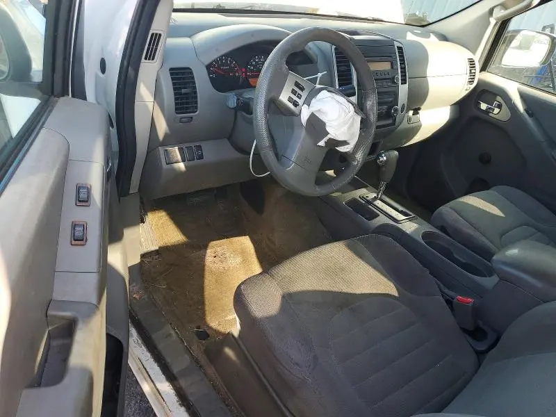 2015 NISSAN FRONTIER S  