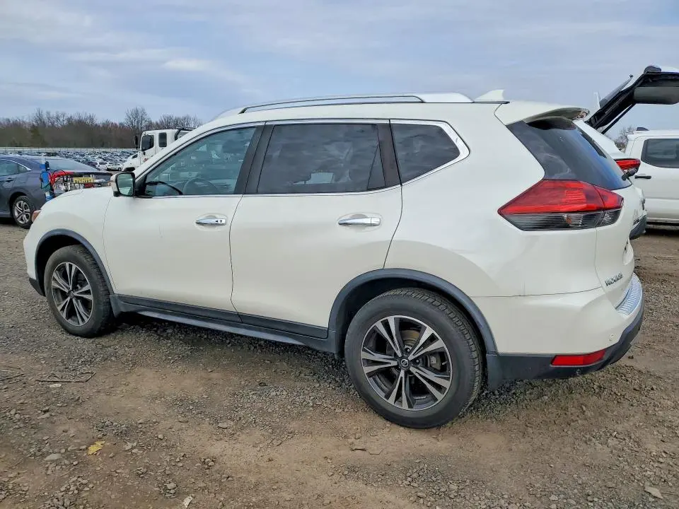 2019 NISSAN ROGUE SV  