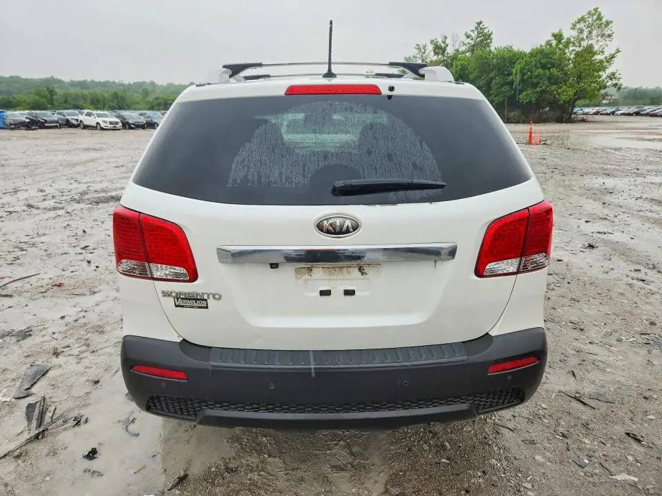 2012 KIA SORENTO LX  