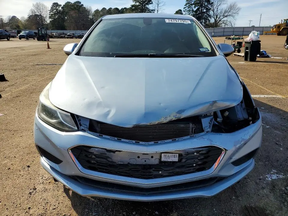 2017 CHEVROLET CRUZE LT  