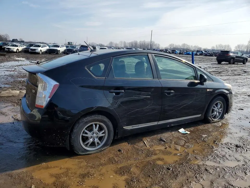 2011 TOYOTA PRIUS   