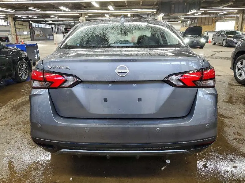 2025 NISSAN VERSA SV  