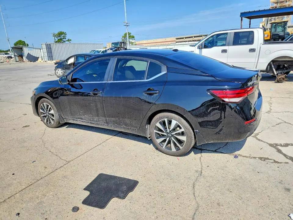 2025 NISSAN SENTRA SV  