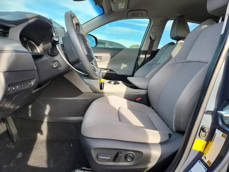 2021 TOYOTA VENZA LE  